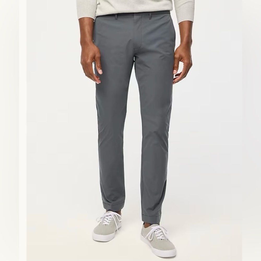 Uniqlo Men’s Nylon Spandex Performance Pants Medium Gray 30” inseam Like-New
